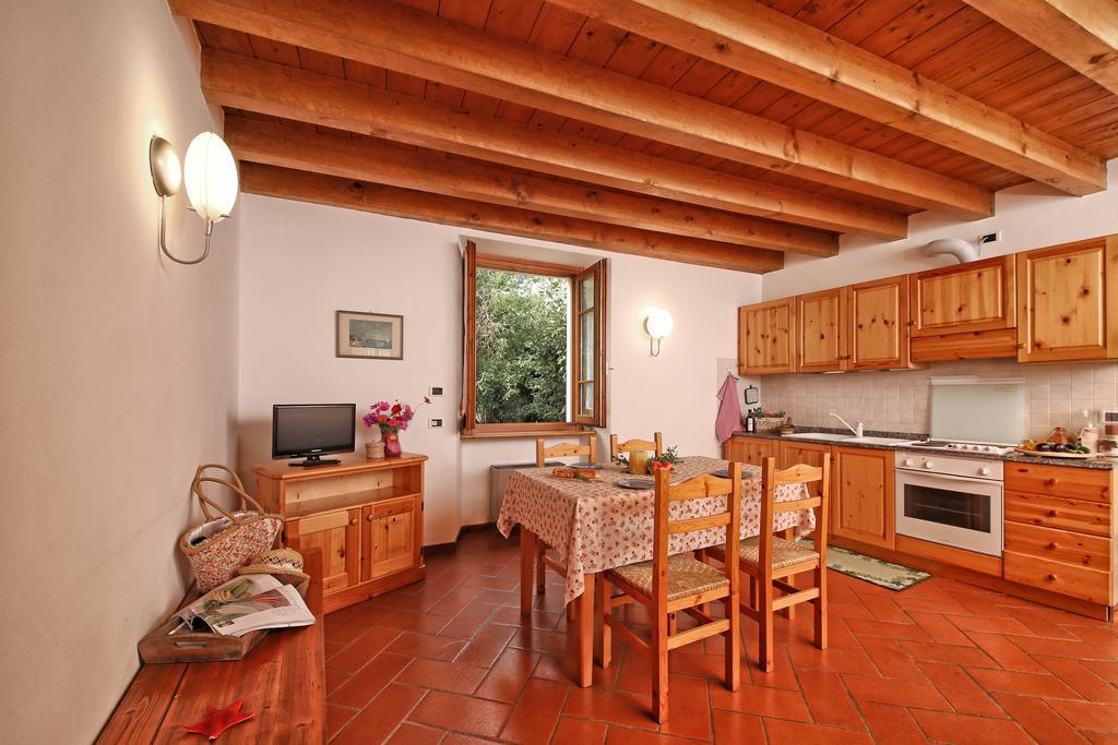 Agriturismo La Breda Pension San Felice del Benaco Buitenkant foto