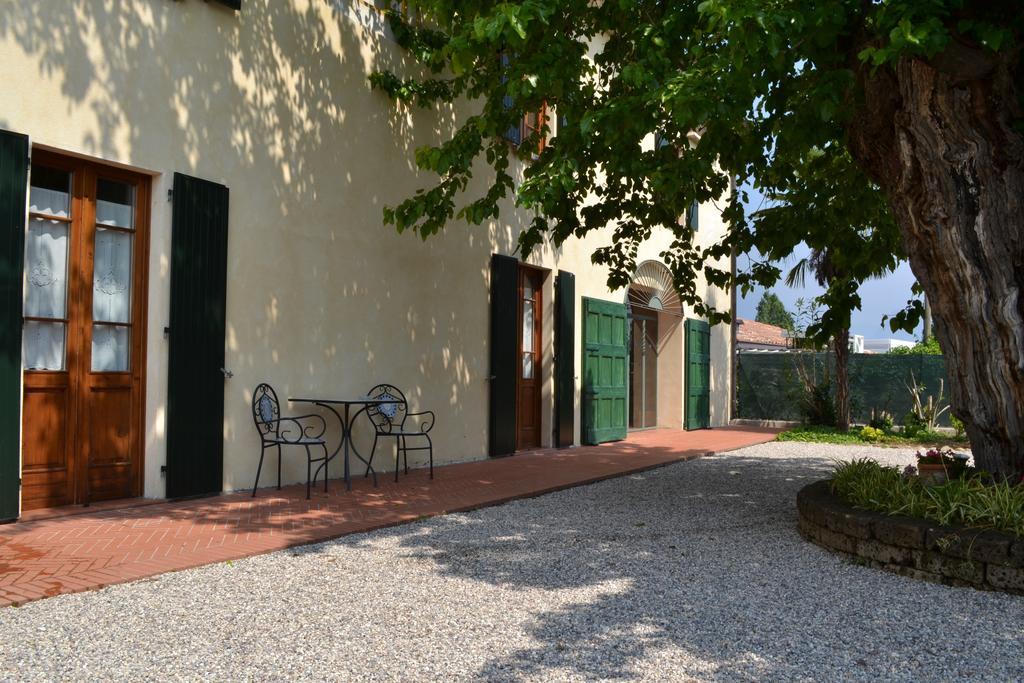 Agriturismo La Breda Pension San Felice del Benaco Buitenkant foto